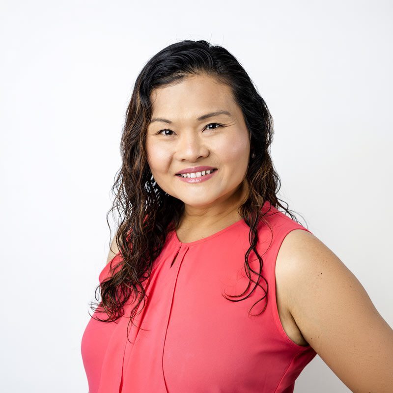 Angie Aikens headshot